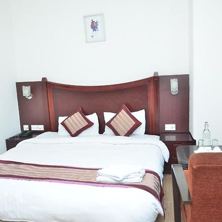 Ddr Hotel Residency Gurgaon Ngoại thất bức ảnh