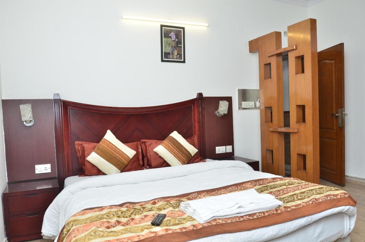Ddr Hotel Residency Gurgaon Ngoại thất bức ảnh