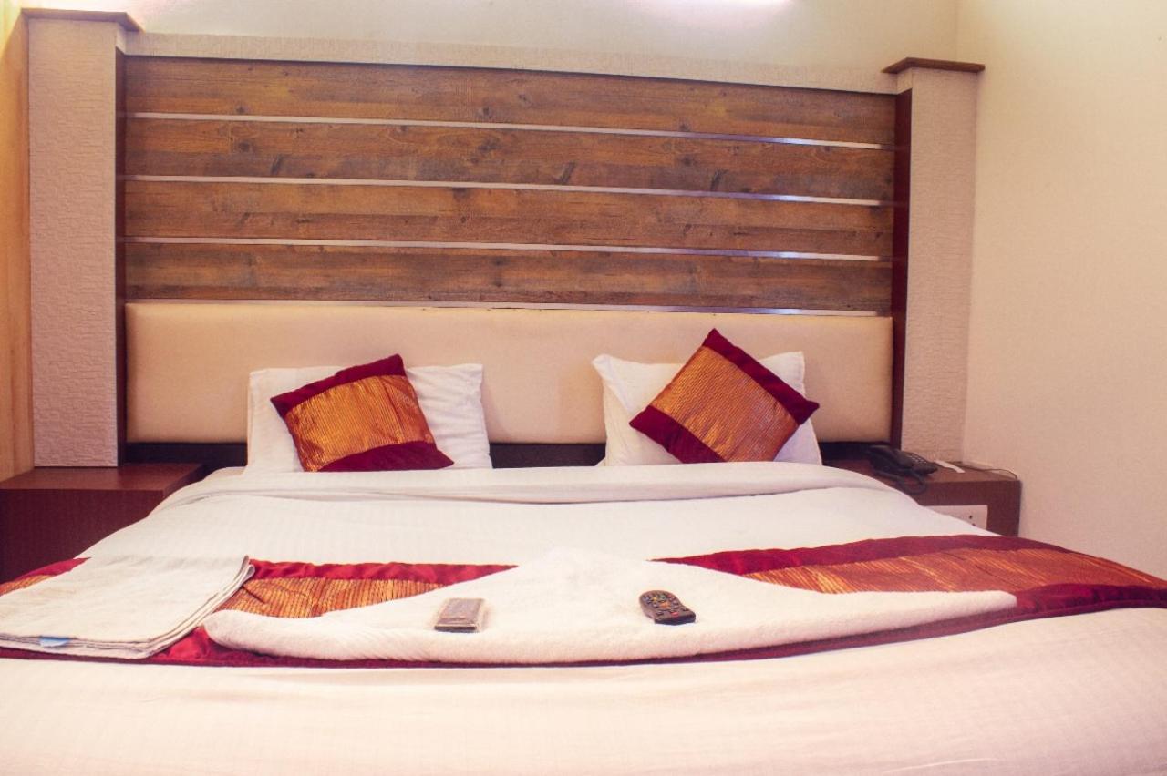 Ddr Hotel Residency Gurgaon Ngoại thất bức ảnh