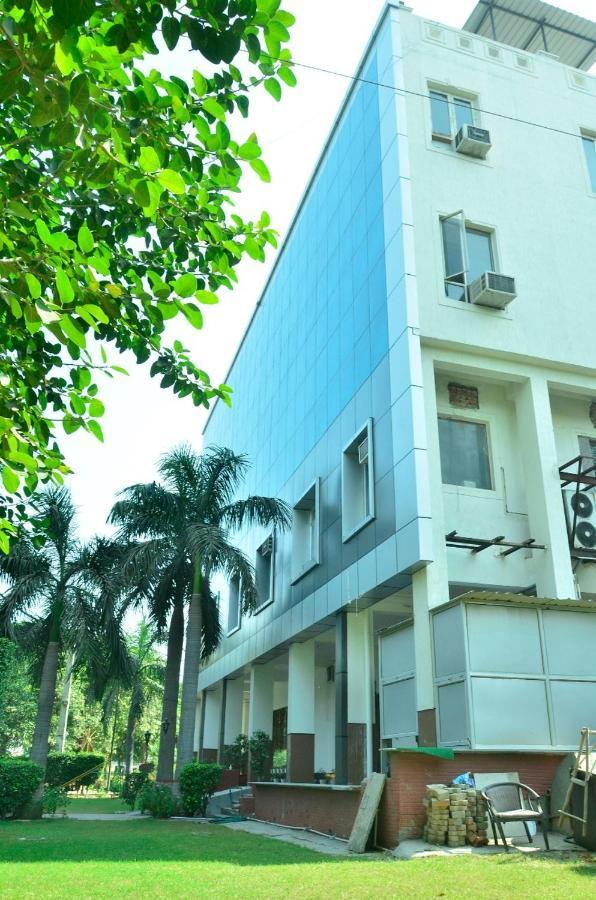 Ddr Hotel Residency Gurgaon Ngoại thất bức ảnh