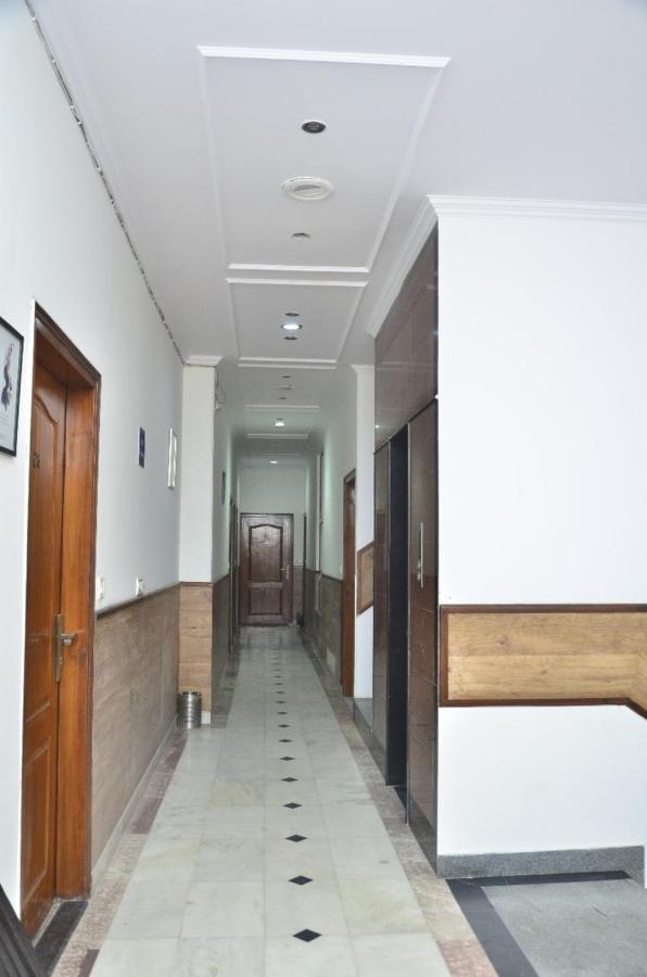 Ddr Hotel Residency Gurgaon Ngoại thất bức ảnh