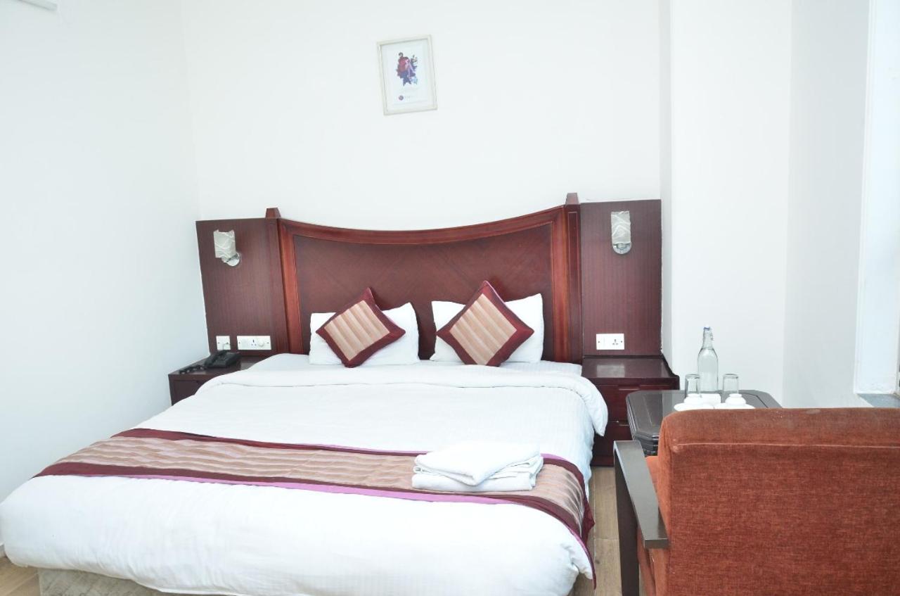 Ddr Hotel Residency Gurgaon Ngoại thất bức ảnh
