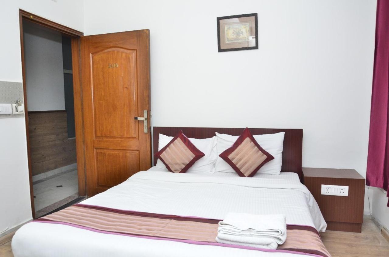 Ddr Hotel Residency Gurgaon Ngoại thất bức ảnh