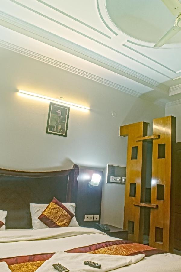 Ddr Hotel Residency Gurgaon Ngoại thất bức ảnh